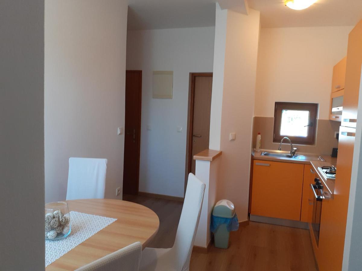 Apartman Paola Apartamento Malinska Exterior foto