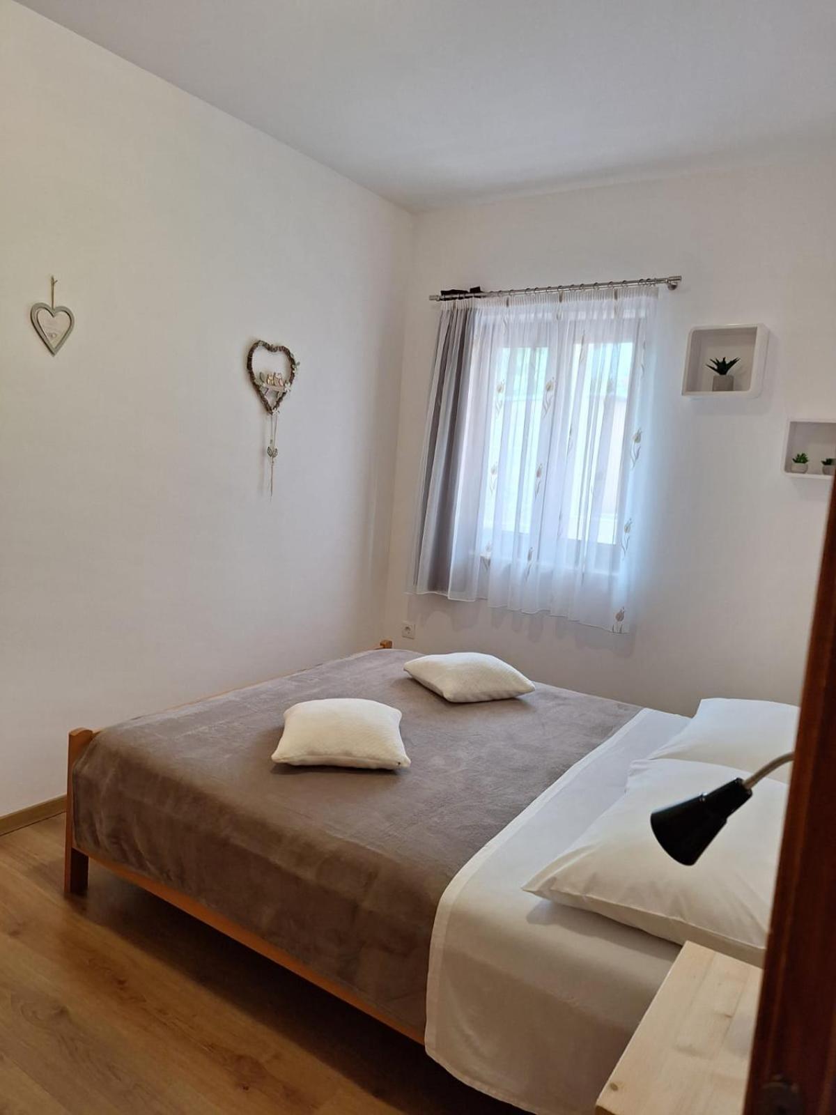 Apartman Paola Apartamento Malinska Exterior foto